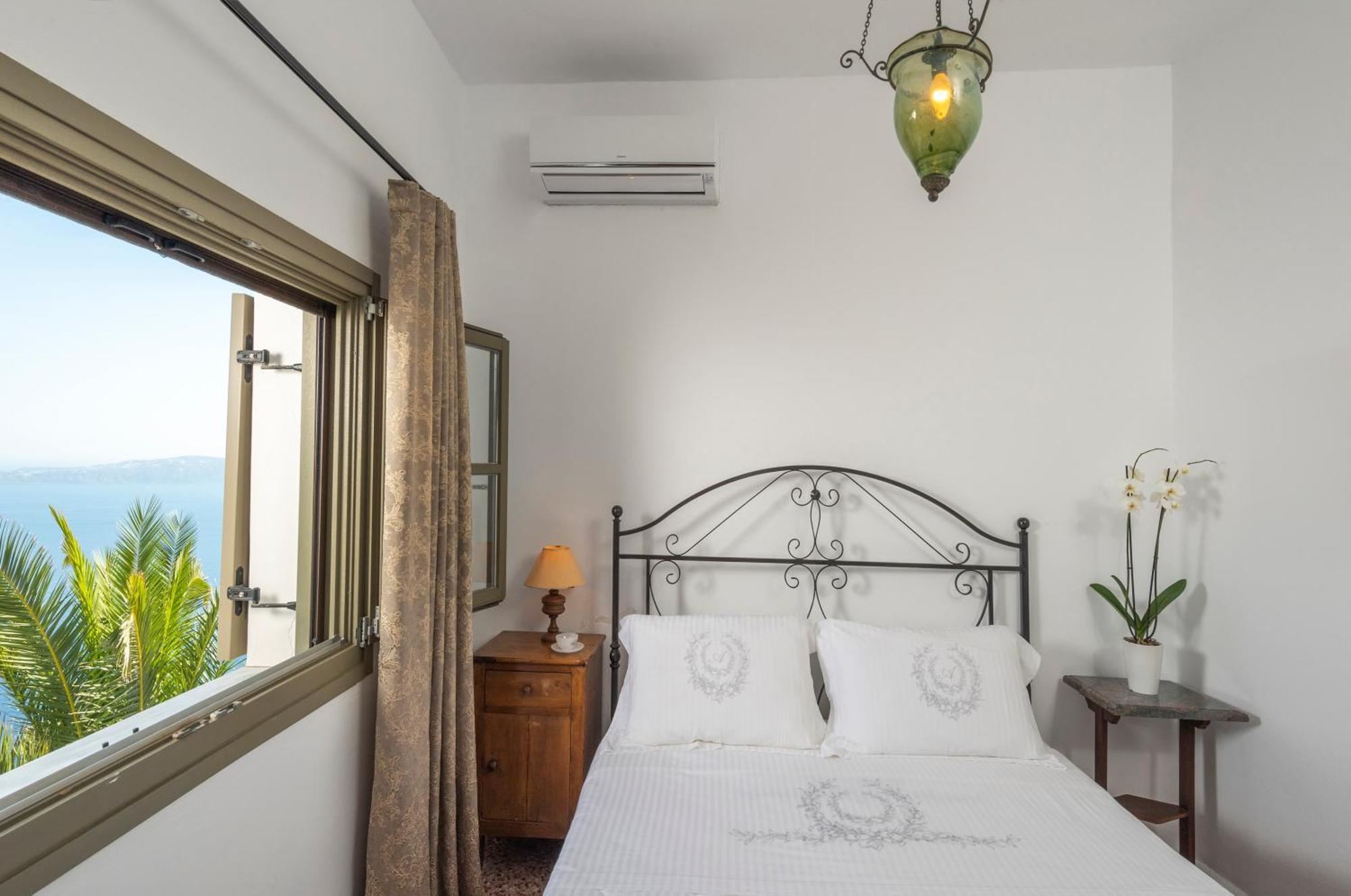 Anthos Caldera Suites Fira  Ngoại thất bức ảnh